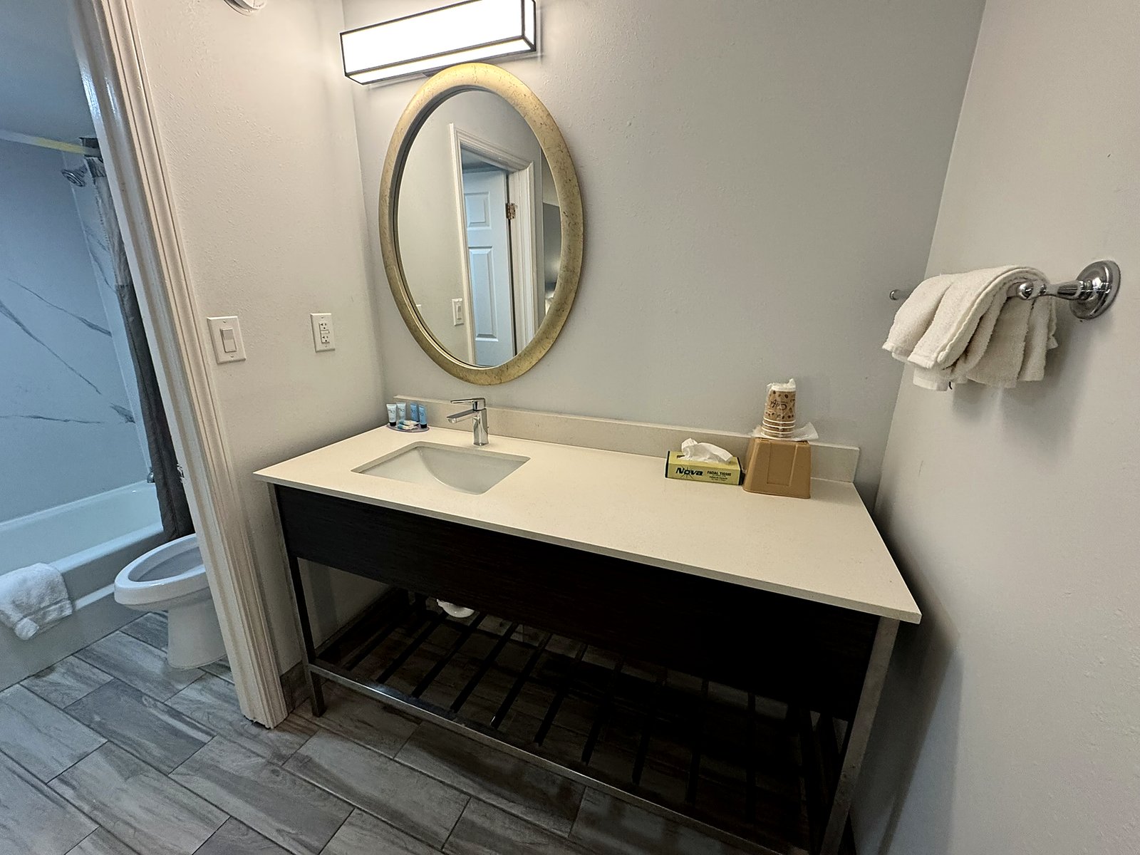Bathroom vanity