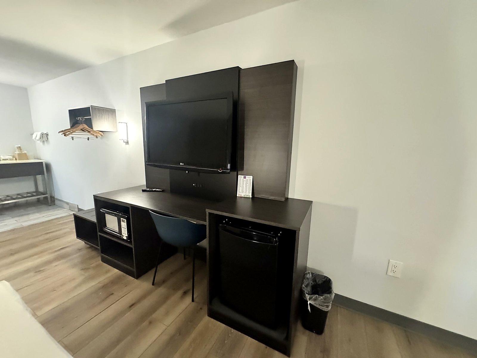 King room TV area